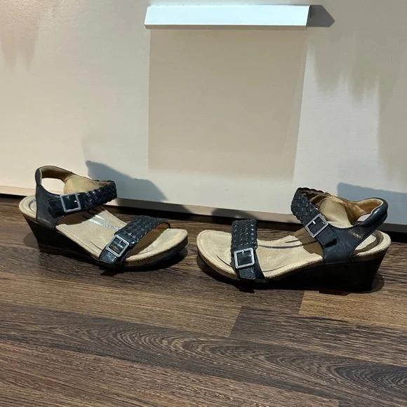Aetrex Black Woven Wedge Sandals (SIZE: USA 10) - Picture 9 of 13